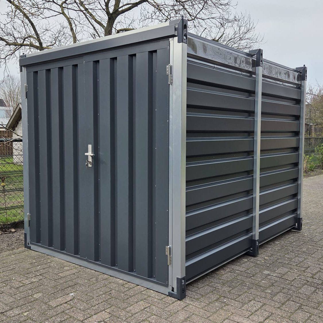 JK store uit Gastel voor opslagcontainers, snel en professioneel geleverd.